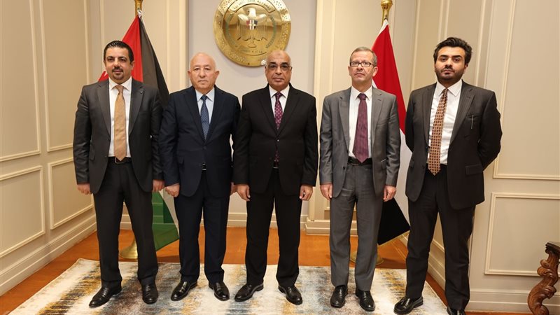 وزير العدل خلال اللقاء