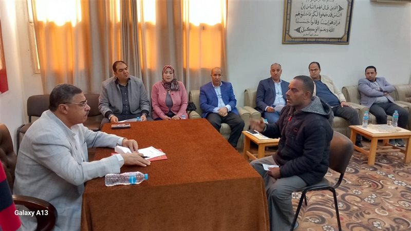 لقاء محافظ الفيوم