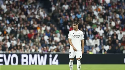 فضيحة جنسية تفجر غضب الجماهير ضد لاعب ريال مدريد 