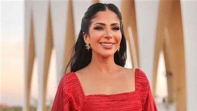 منى زكي تحضر لفيلم جديد مع طارق العريان