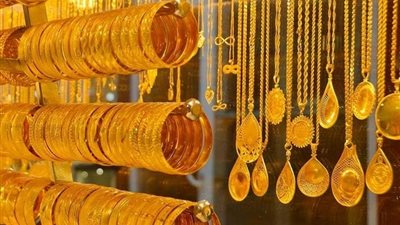 مستشار وزير التموين: توقعات بتخطي الذهب 3 آلاف دولار في الربع الأول من 2025