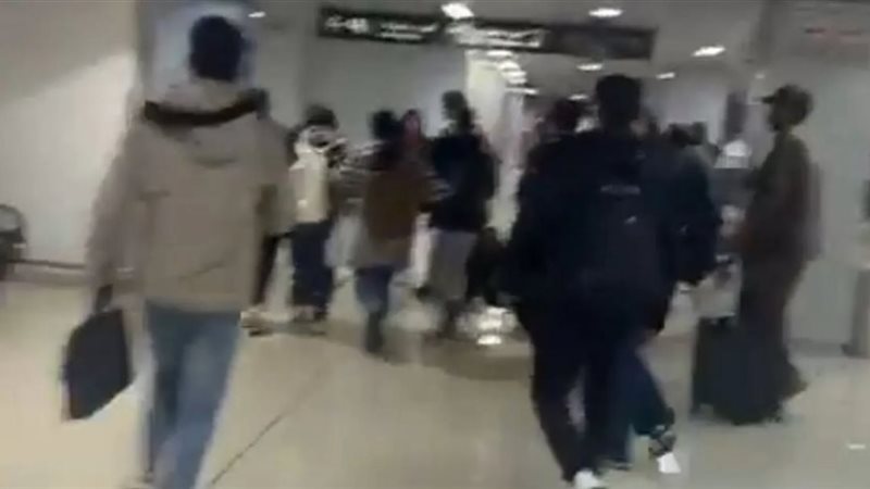 مطار دمشق، فيتو