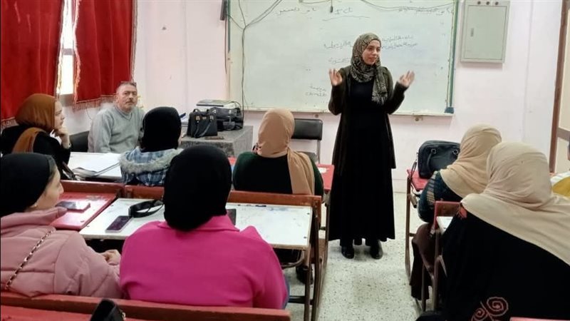 ندوات المعلمين والأخصائيين