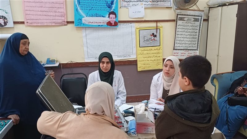 قافلة طبية لجامعة