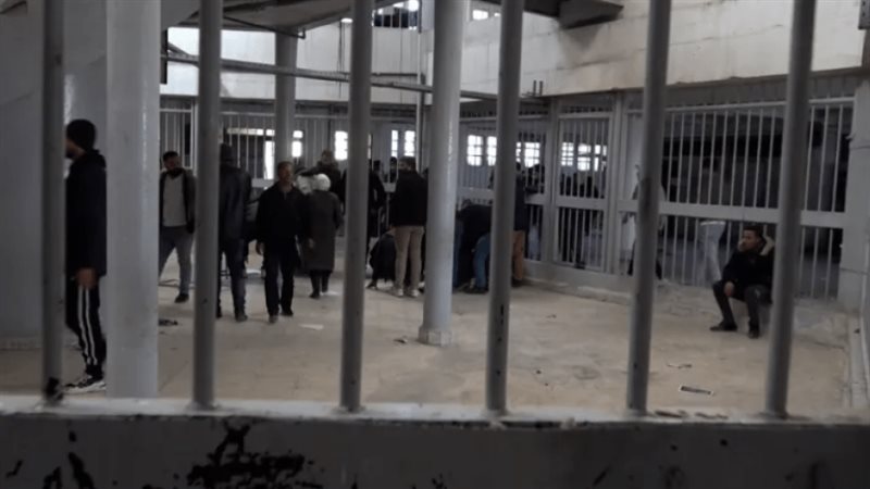 سجن صيدنايا، فيتو