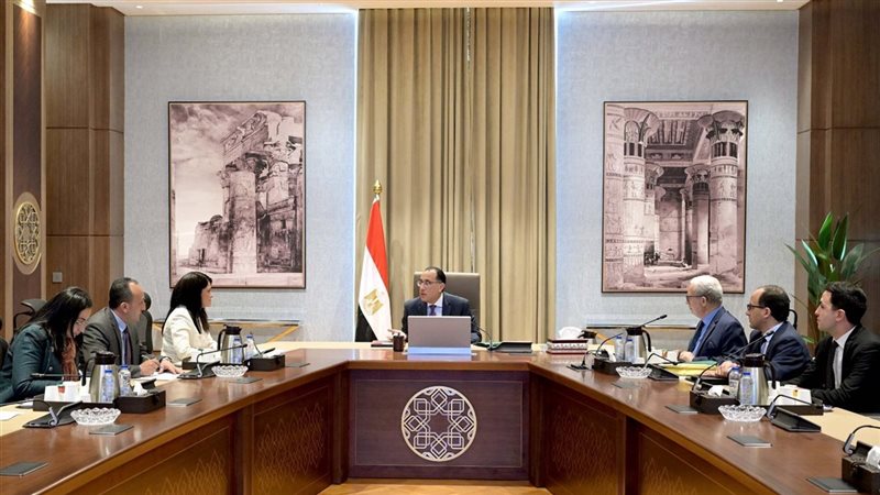 اجتماع برئاسة الدكتور