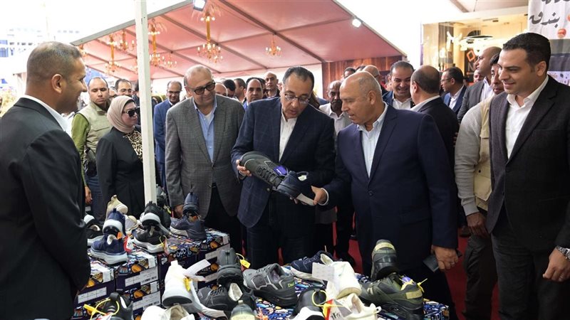رئيس الوزراء يتفقد