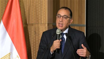 تفاصيل افتتاح وزير الكهرباء لمحطة أبيدوس 1 للطاقة الشمسية بقدرة 500 ميجاوات 