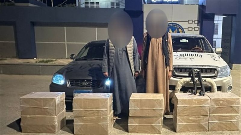 ضبط عاطلان بمطروح