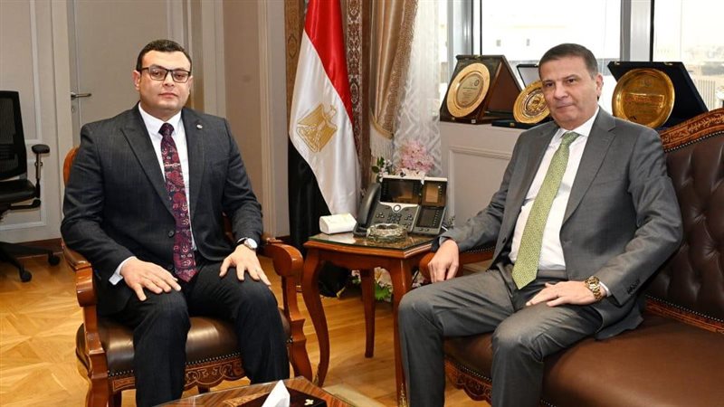 وزيرا الإسكان والزراعة