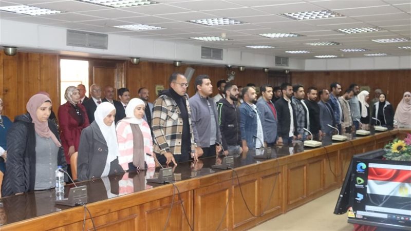 محافظ القليوبية خلال