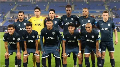قبل مواجهة الأهلي، باتشوكا المكسيكي يقيل مدربه 