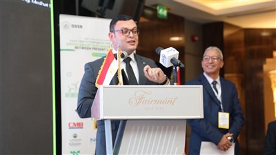 جولة تفقدية لوزير الإسكان بمشروعات سكنية وطرق ومرافق بعدد من المدن الجديدة