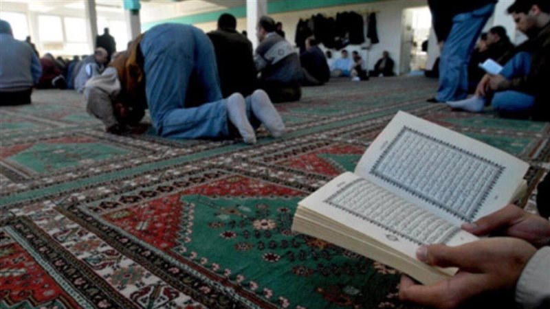 موعد اذان العشاء