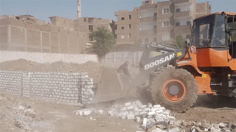 الأقصر تتصدى للتعديات