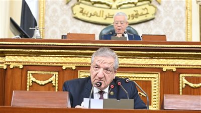 نواب يرفضون قرضًا بـ2 مليار دولار: ارحموا الشعب من القروض 