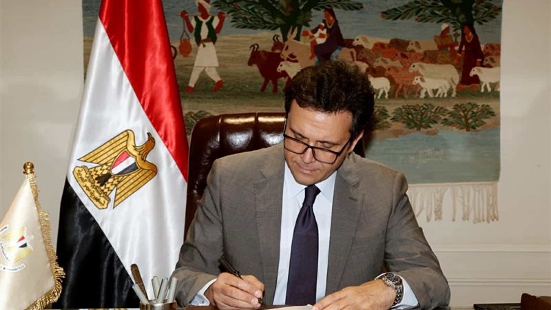 وزير الثقافة أحمد