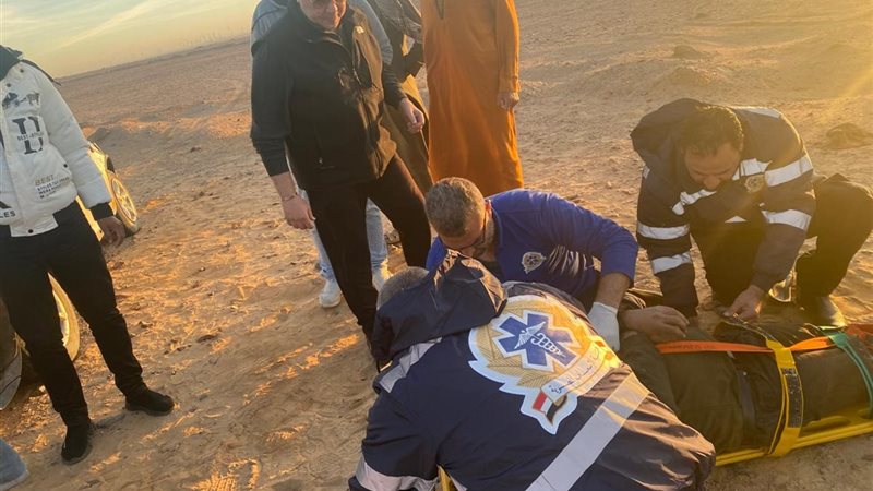  إنقلاب سيارة بطريق