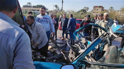 وفاة الضحية الخامسة في حادث تصادم سيارتين وتوك توك بكفر شكر 