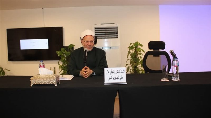 الدكتور شوقي علام،