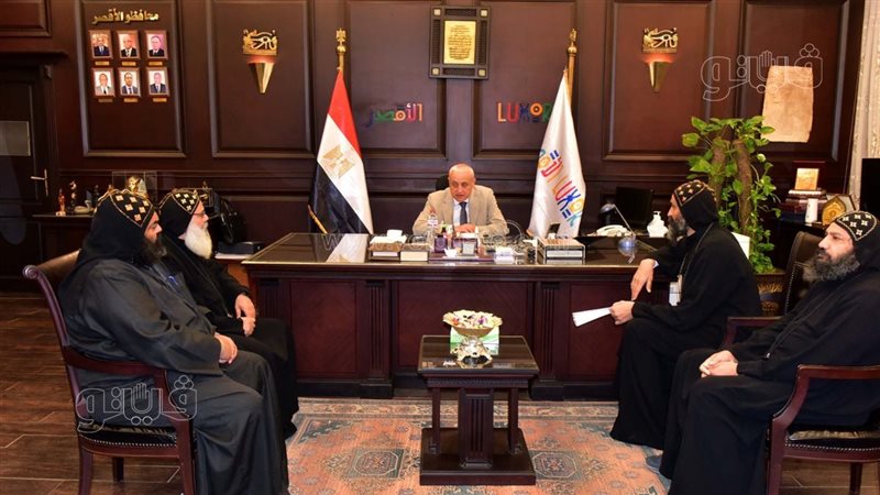 محافظ الأقصر يستقبل