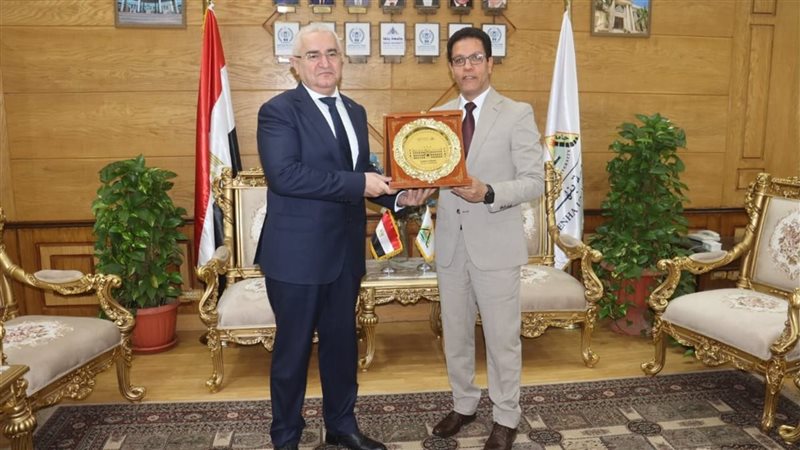 جامعة بنها، فيتو