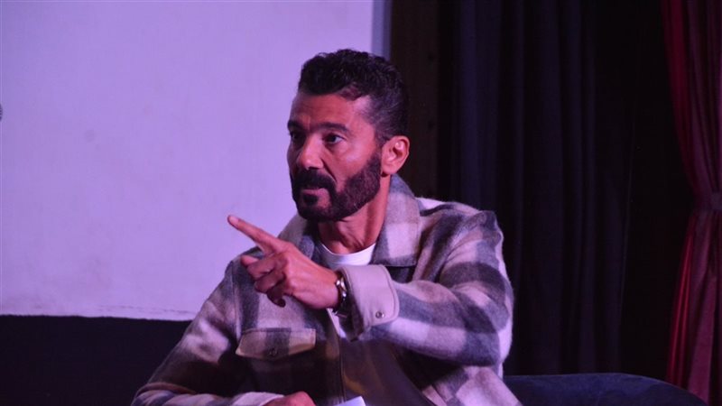 خالد النبوي، فيتو