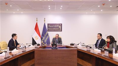 وزير الاتصالات يبحث مع نائب رئيس البنك الدولي التعاون في التحول الرقمي 