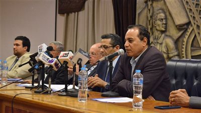 استطلاع: 67.5% من الصحفيين يتوقعون تراجع دور الصحافة أمام نفوذ مواقع التواصل 
