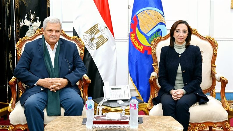 محافظ البحيرة تستقبل