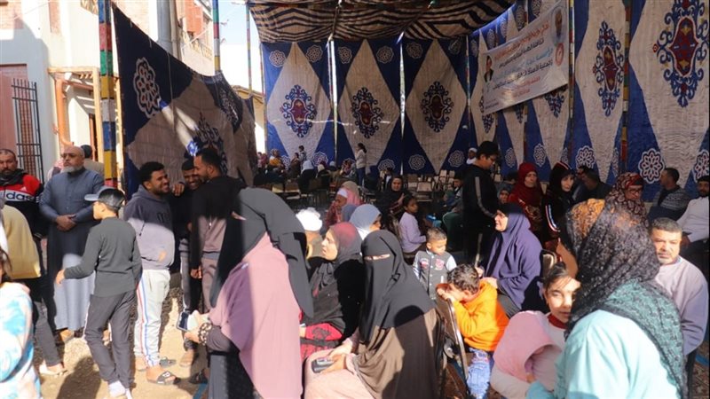 إقبال على القافلة