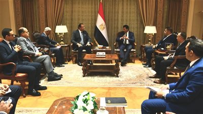 أشرف صبحي يلتقي مسئولي اتحاد الشرطة الرياضي