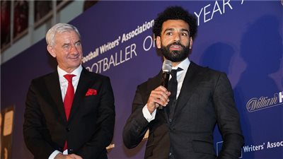 أسطورة ليفربول يوجه نصيحة لـ محمد صلاح بشأن مستقبله مع الريدز