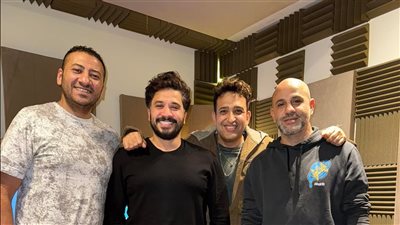 مصطفى حجاج يجهز ألبومه الجديد وتامر حسين وعزيز الشافعي أبرز صناعه (صور)