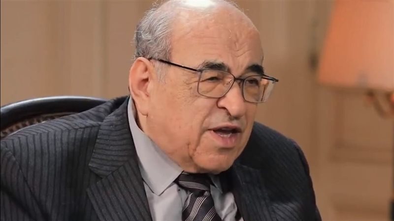 مصطفى الفقي