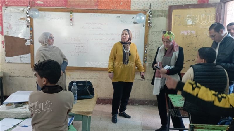 جولة مفاجئة على مدارس