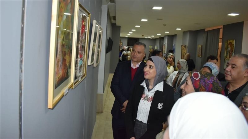 افتتاح ملتقى فنانى