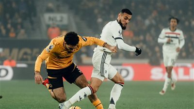 الدوري الإنجليزي، مانشستر يونايتد بـ 10 لاعبين يخسر من وولفرهامبتون بثنائية نظيفة (صور)