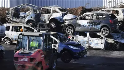 حوادث دهس أبناء المشاهير تثير الجدل..نجل محسن منصور يصدم سباكا أثناء خروجه من عمله..سكوتر ابن أحمد زرق يتسبب في مصرع عامل دليفري.. ونجل الفنان إيمان البحر درويش ينضم للقائمة
