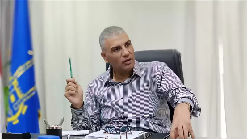 محافظ أسوان اللواء