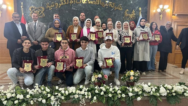  مؤتمرا لعدد من العاملين