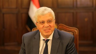 مدينة الأبحاث العلمية تناقش مشروعا لتحلية المياه بالطاقة الشمسية 