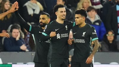 ليفربول يتربع على قمة ترتيب الدوري الإنجليزي قبل مباريات اليوم