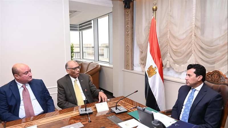 رئيس اتحاد الهوكي
