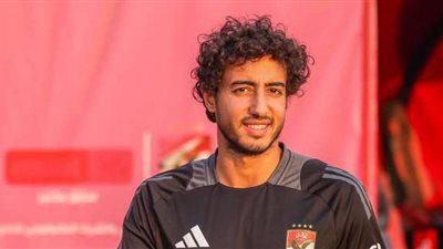 موقف محمد هاني من قيادة الجبهة اليمنى للأهلي أمام استاد أبيدجان