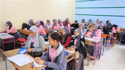 الشروط والمميزات، تفاصيل التقدم لمنح دراسية مجانية لطلاب الشهادة الإعدادية 2026
