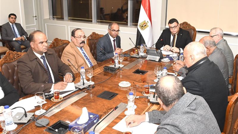 اجتماع وزير الاسكان
