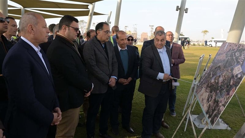 مدبولي ووزير الإسكان