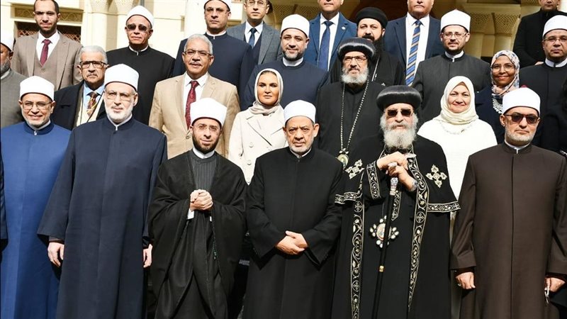 شيخ الأزهر يهنئ البابا