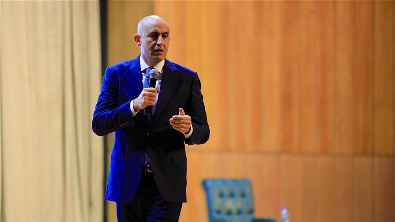 محمد عبد اللطيف وزير